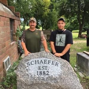 Meet your Posher, Dominic